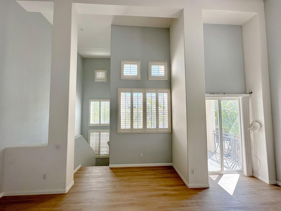 Tons of natural sunlight