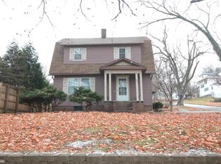 900 N 6th St, Red Oak, IA 51566
