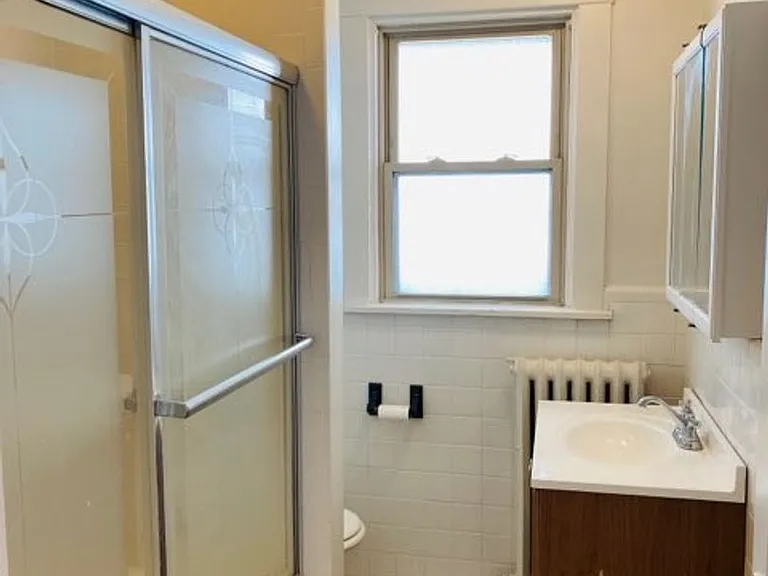 5923 Douglas St — Photo 14