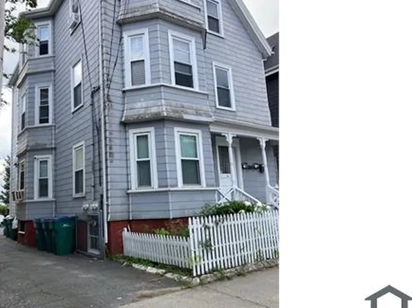 36 Arlington St, Lynn, MA 01902