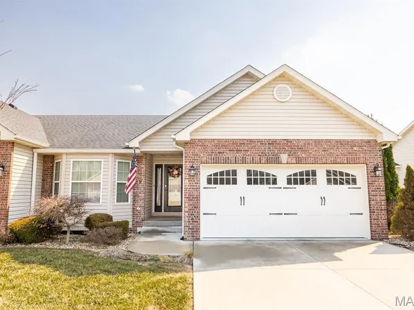 432 Bandmour Pl, O'Fallon, IL 62269