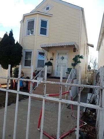 2nd image of 3319 W 65th St