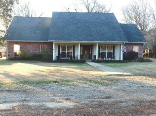 445 Nation Rd, Deville, LA 71328