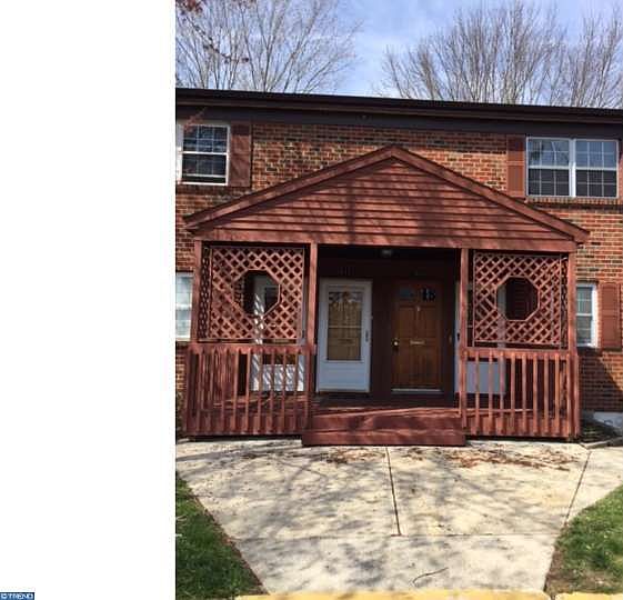1st image of 910 Garnet Dr