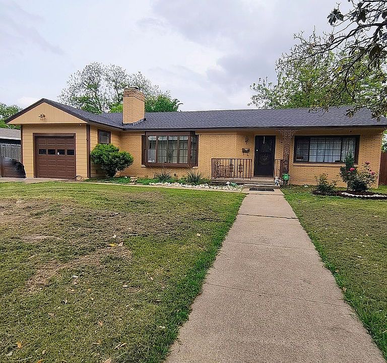 1st image of 4204 Cummings Dr W