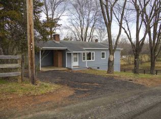 100 Tripple S Ranch Ln, Stanardsville, VA 22973