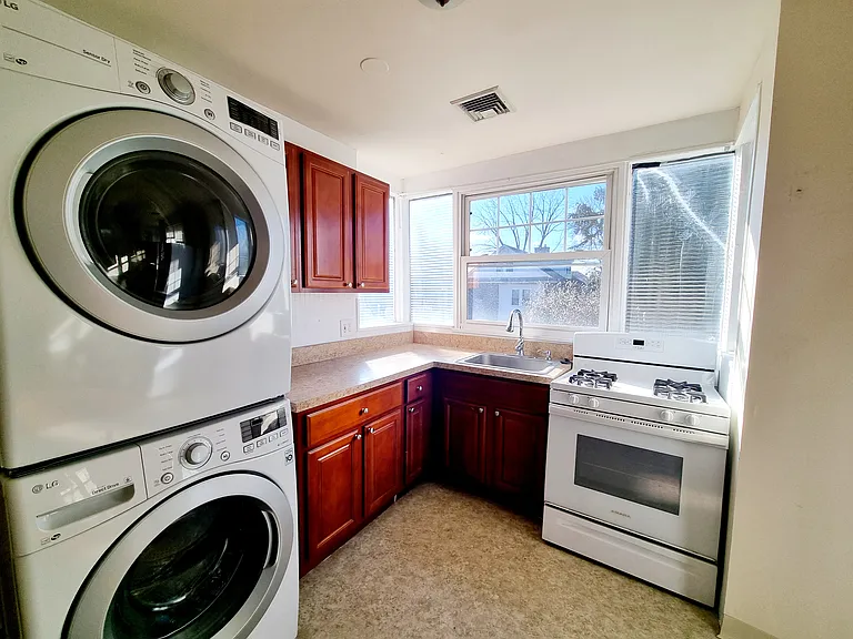7845 Montgomery Ave #7 — Photo 21