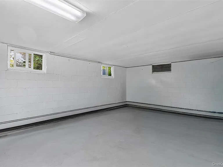 9 Cross Ln — Photo 22