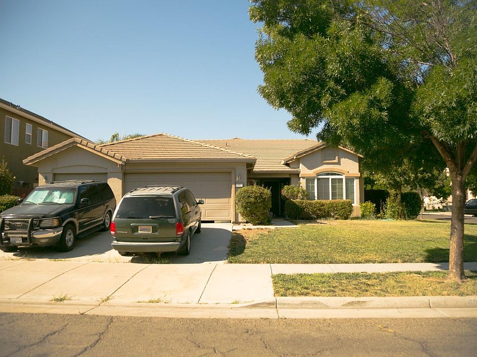 1st image of 682 Willow Way