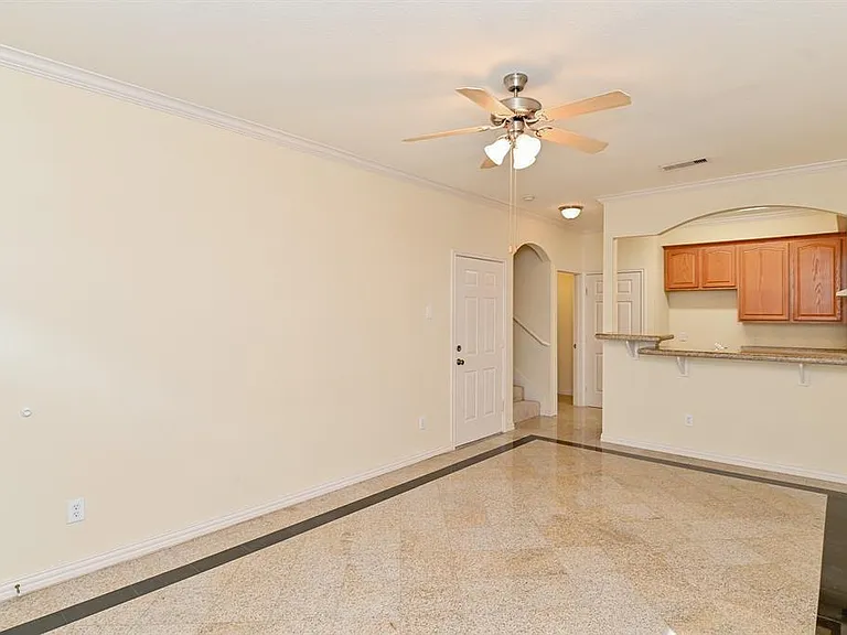 9400 Bellaire Blvd #511 — Photo 4