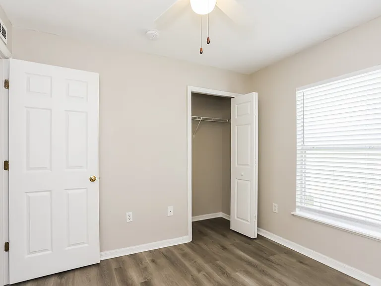 17031 Ongar Ct — Photo 13