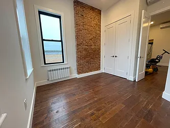 Rented by Evergreen Realty & Investments