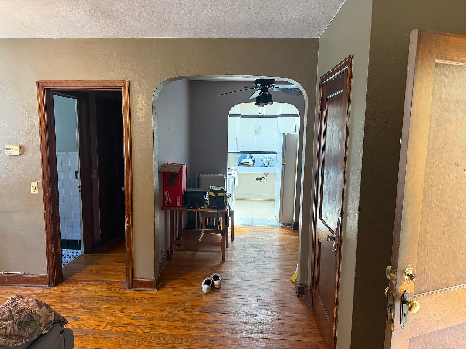 1 bed, 650 sqft, $1,300 — Photo 3