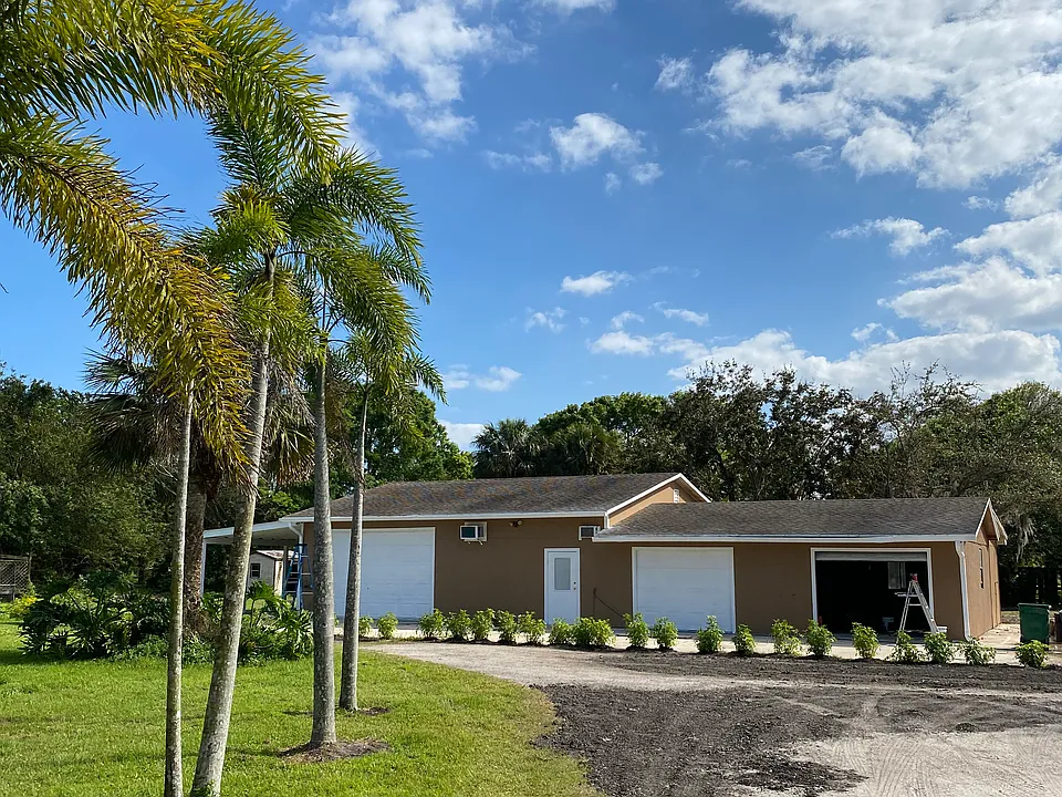 3025 Edwards Rd