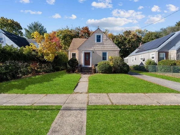 19 Glen Road, West Hempstead, NY 11552