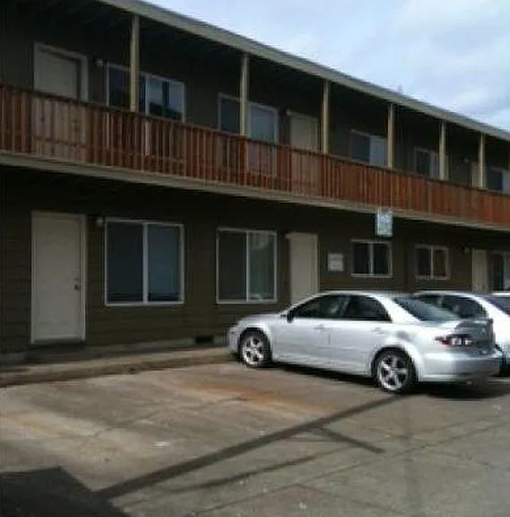 1774 Patterson Aly — Photo 1