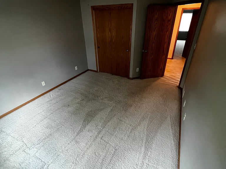 1400 S 52nd St #2 — Photo 8
