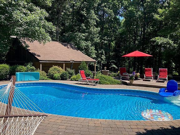 Pool & Barn