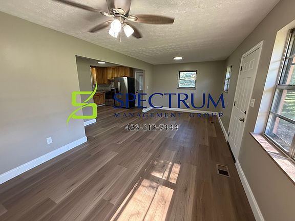 2nd image of 1716 Elm St