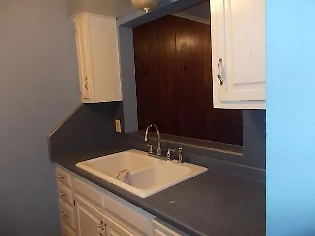 2 bed, 1.5 bath, 1152 sqft, $900 — Photo 2