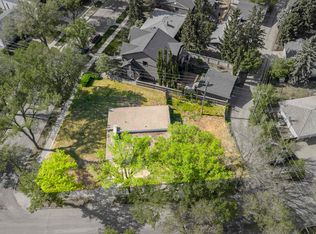 9788 146th St NW, Edmonton, AB T5N 2Z4