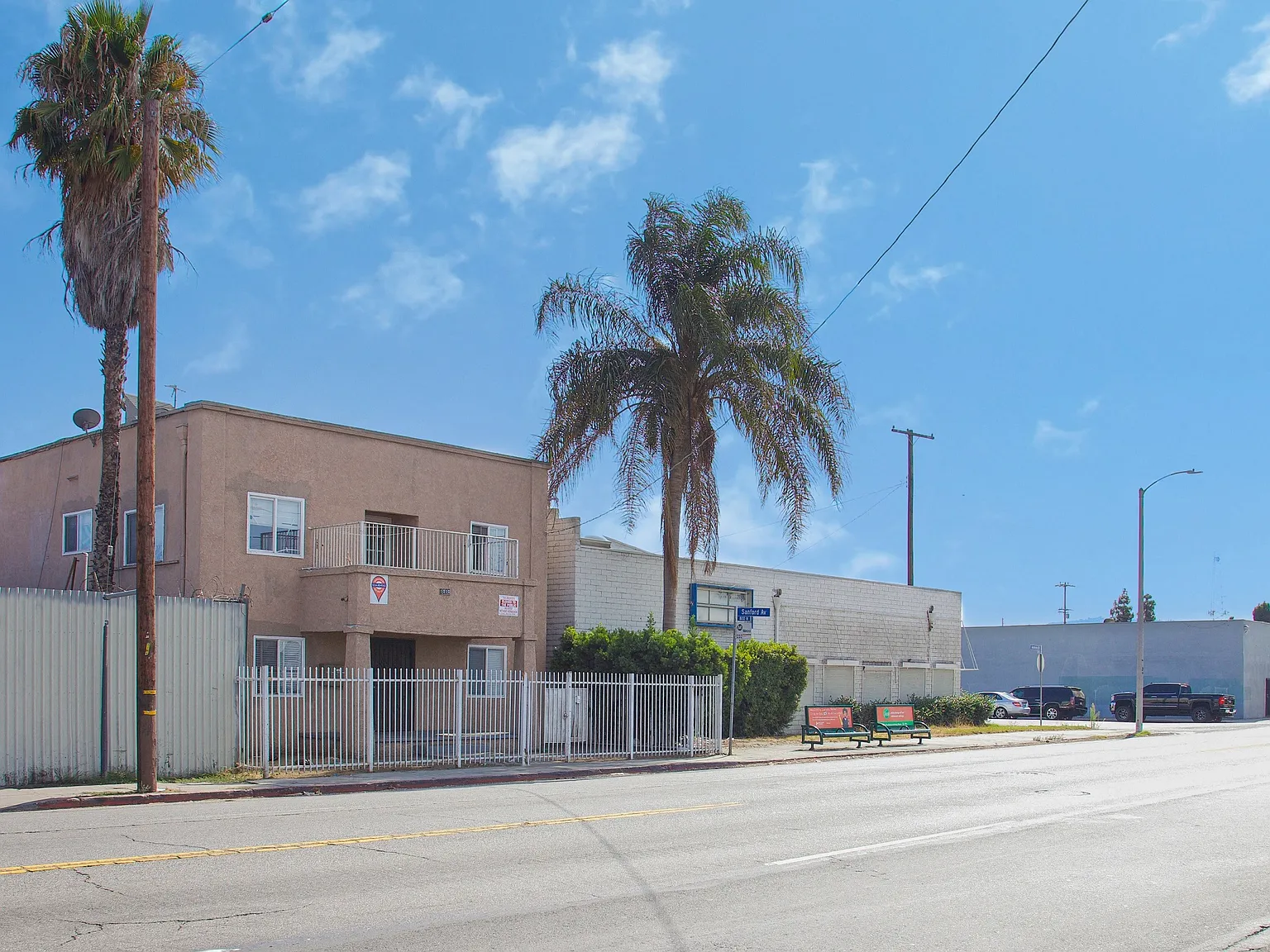 1010 E Anaheim St — Photo 4
