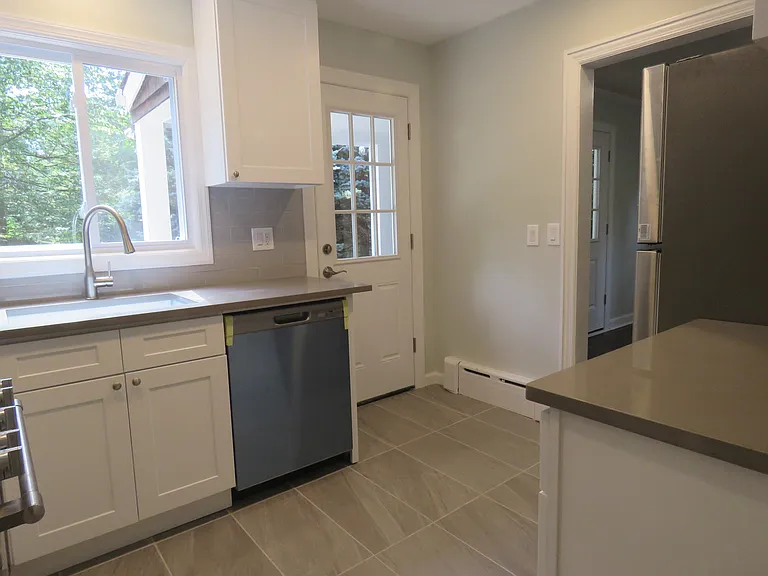 Door from Kitchen to Backyard