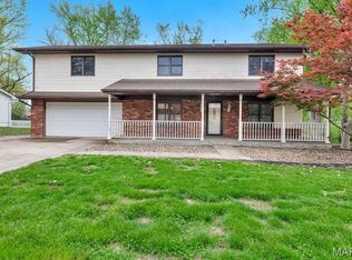 405 Junghans Dr, Collinsville, IL 62234