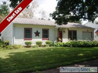 8321 Waterview Rd, Machesney Park, IL 61115