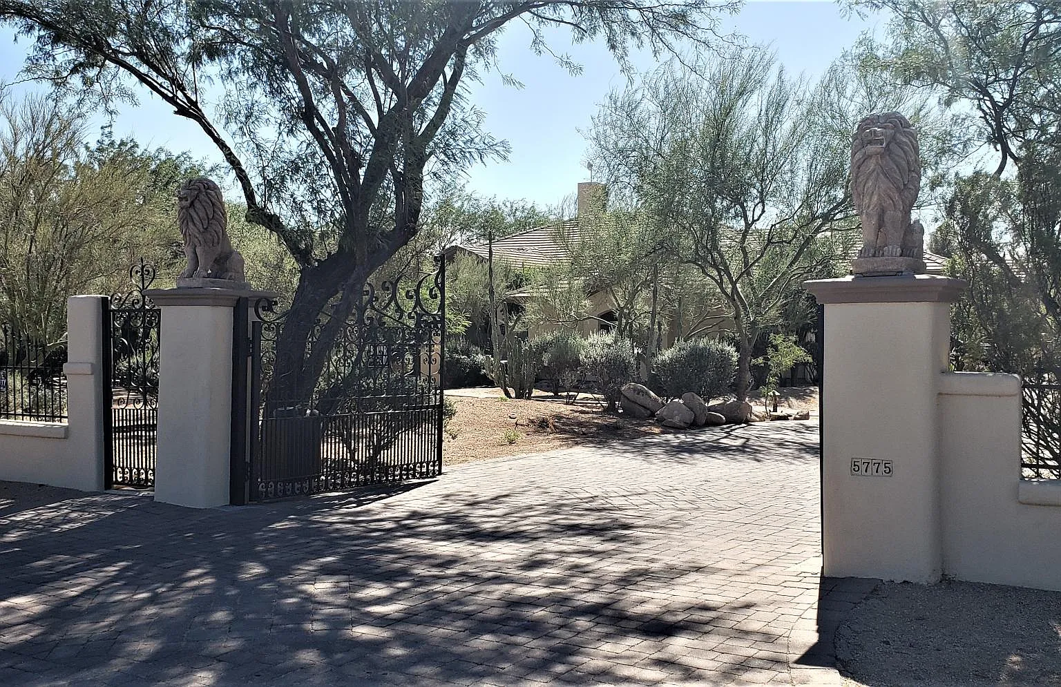6 bed, 5000 sqft, $11,500 — Photo 3