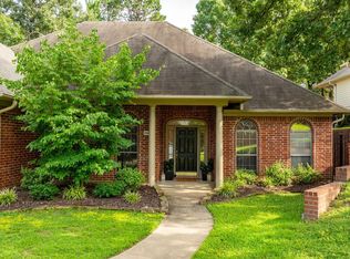 13800 Saint Michael Dr, Little Rock, AR 72211