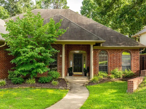 13800 Saint Michael Dr, Little Rock, AR 72211