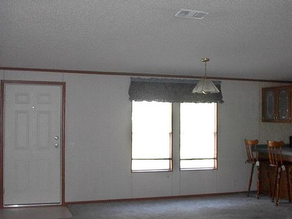 2nd image of 526 Sunrise Blvd