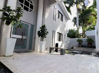 575 Tintillo, Guaynabo, PR 00966