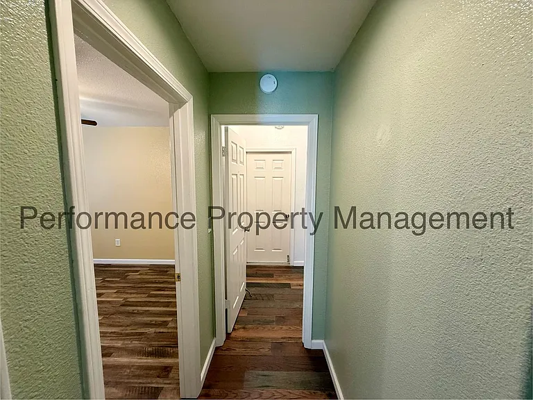 620 Graydon Ave — Photo 7