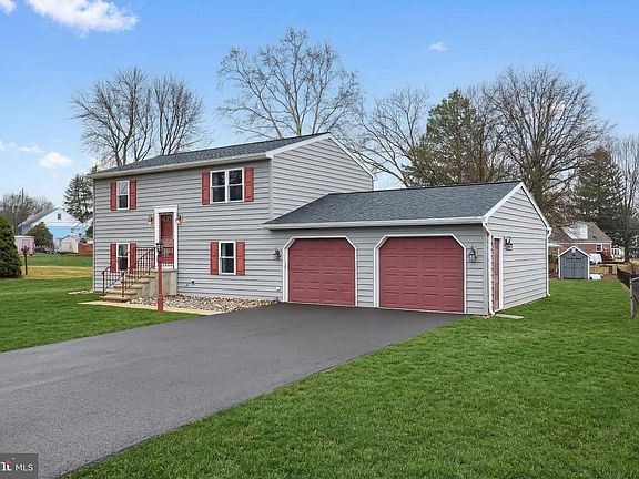 2nd image of 2228 Heather Rd