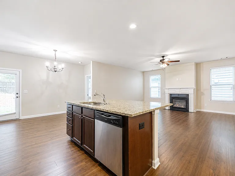 2179 Baywood Tree Ln — Photo 3