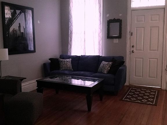 3rd image of 2051 W Division St
