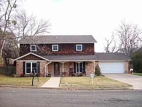 2nd image of 2601 Briarcliff Dr