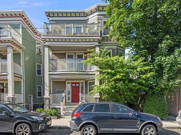 3 Pearl St #2, Dorchester, MA 02125