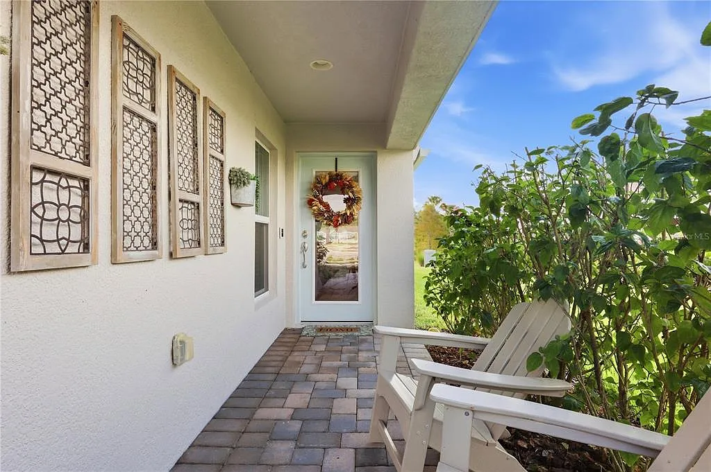 3 bed, 2.0 bath, 1518 sqft, $2,650 — Photo 2