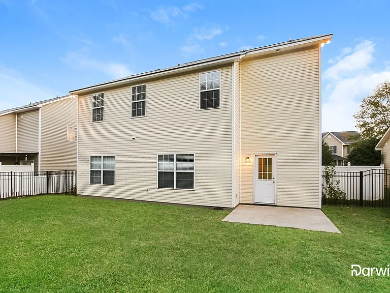 8812 Cornwall St — Photo 14