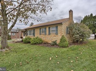 66 Runyon Rd, Hummelstown, PA 17036