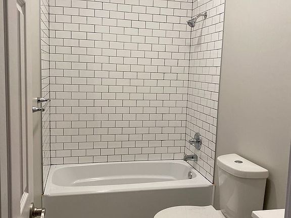4th image of 2545 Champa St #13