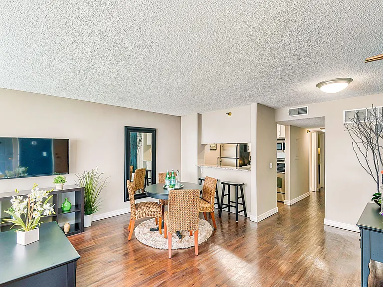 Southwind Village — Photo 15