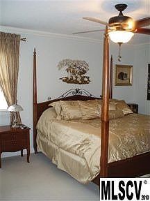 4th image of 3011 Cedar Crest Dr