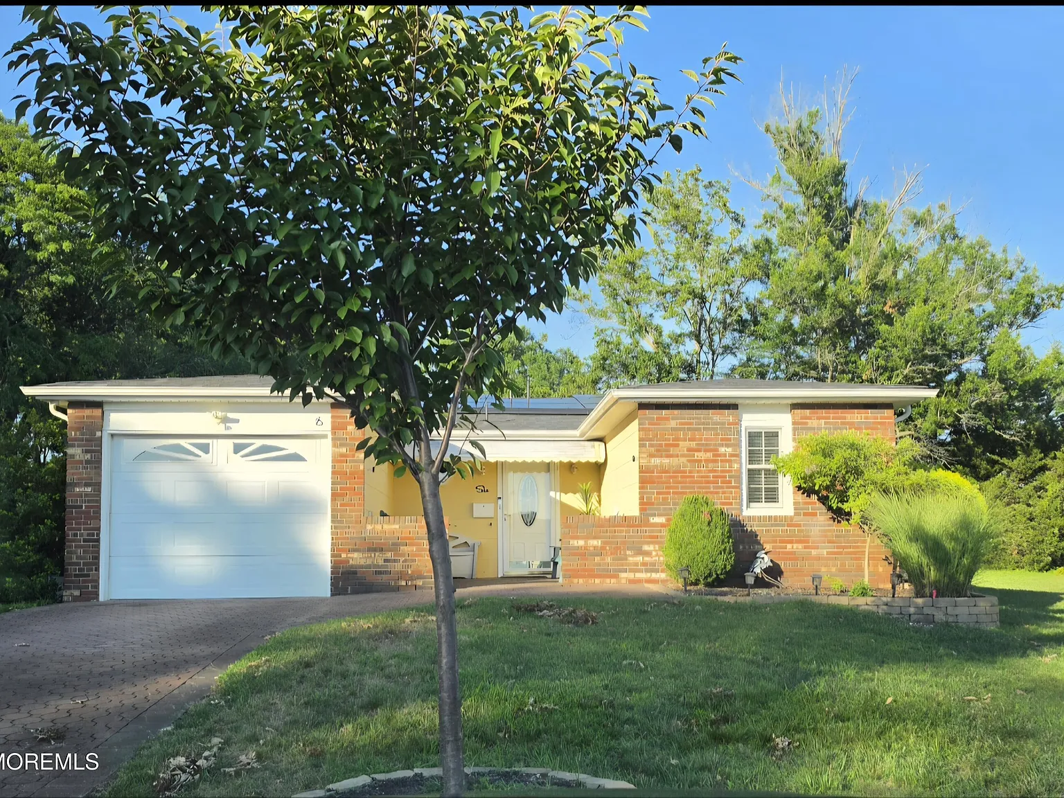 2 bed, 1370 sqft, $2,500 — Photo 3