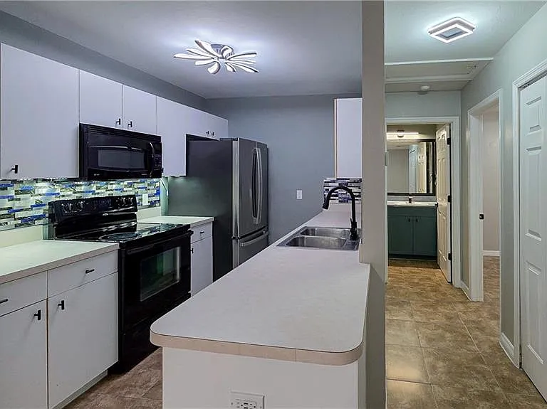 7319 Albany Rd — Photo 12