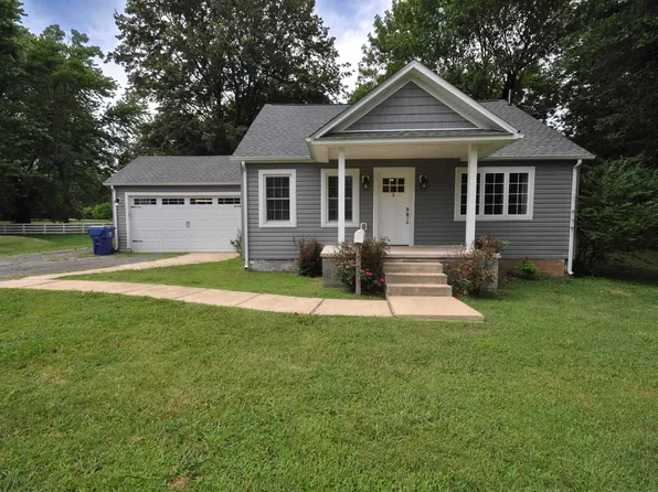1229 Ridgeway St, Mayfield, KY 42066