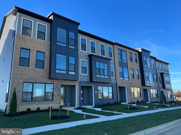 117 Summit Point Blvd #17-J, Bowie, MD 20716